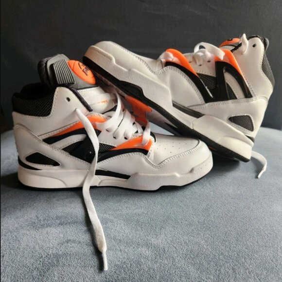 REEBOK Pump Omni Zone 2 - Kds Size 5/Wms Size 7. Orange/Black/White. - Picture 1 of 8